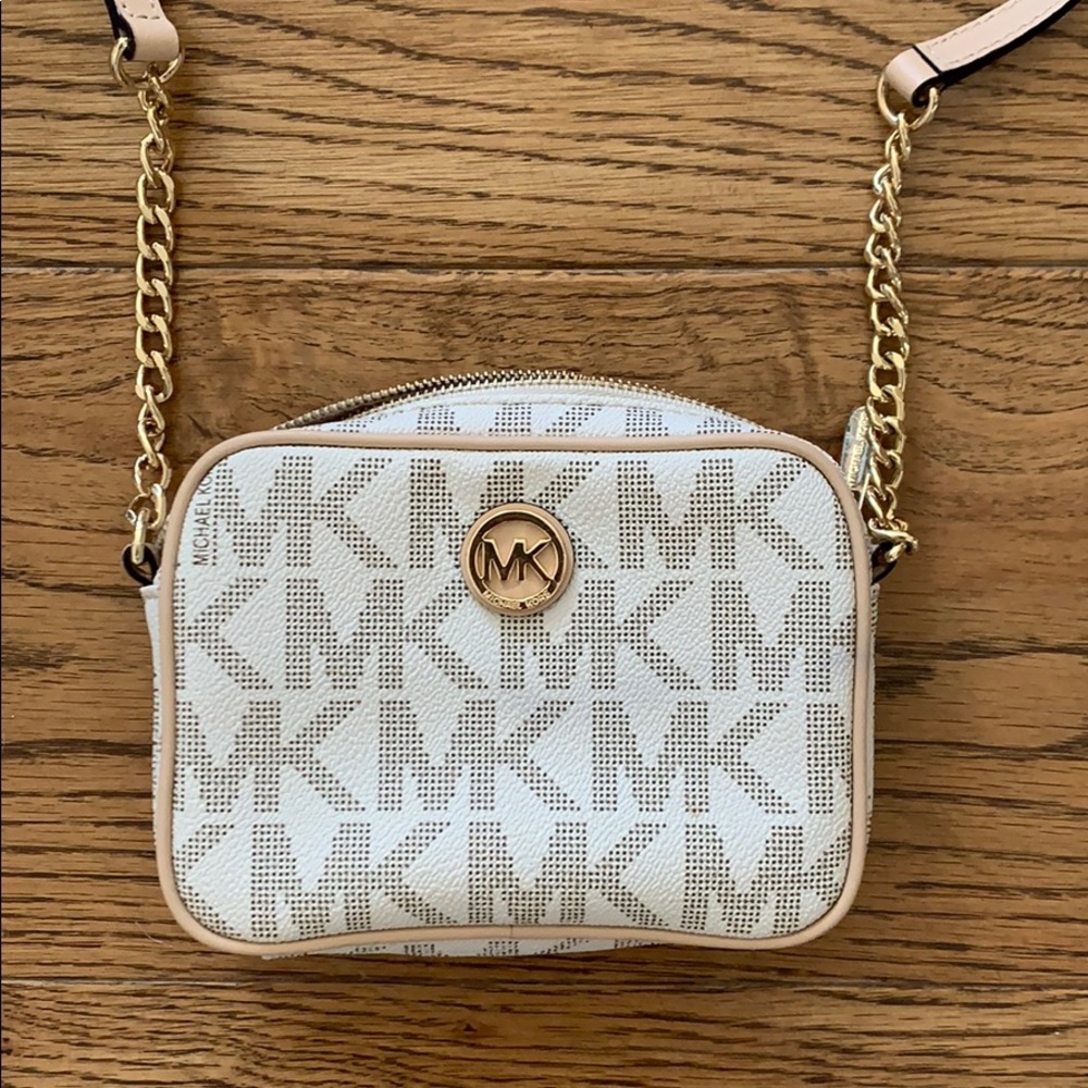 Michael Kors crossbody